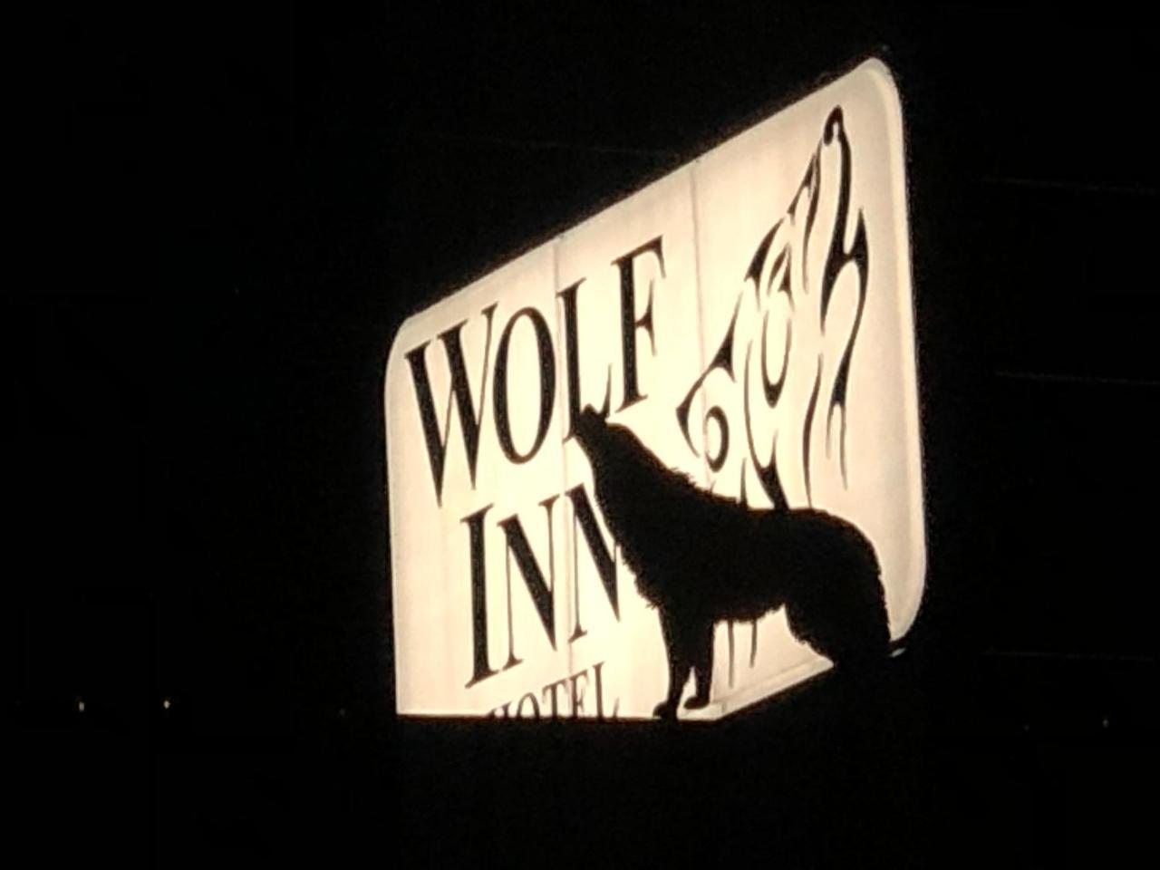 סנדוסקי Wolf Inn Hotel מראה חיצוני תמונה